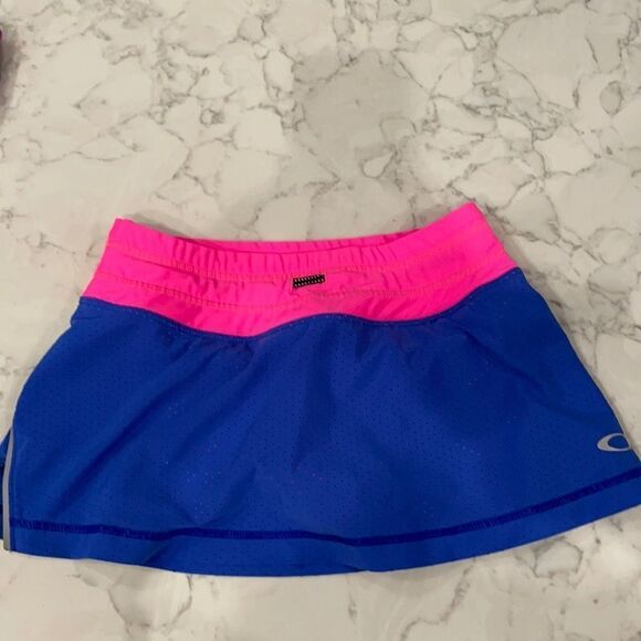 Oakley running Tennis Skirt w/ built in shorts - Picture 1 of 7